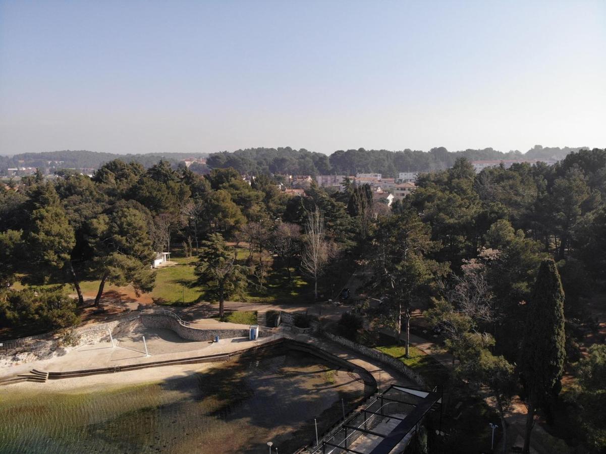 Apartments Kadum Porec Center Near The Beach Exterior photo