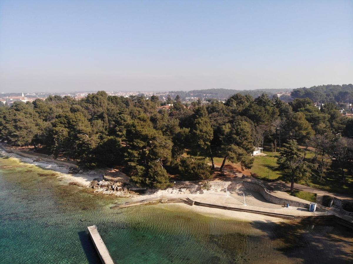 Apartments Kadum Porec Center Near The Beach Exterior photo